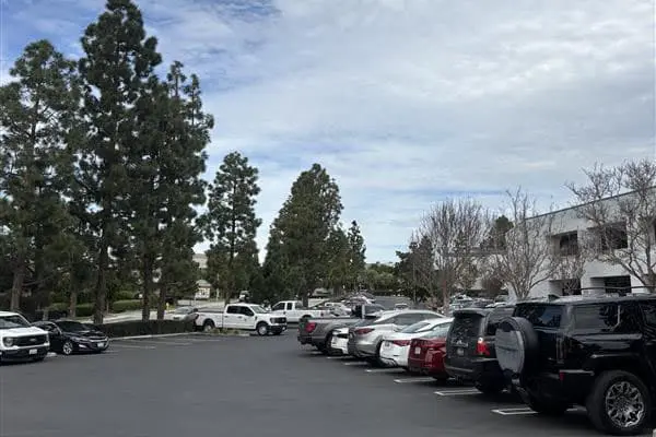 Advanced Pain Medical Group's Culver City, CA, location, parking lot view