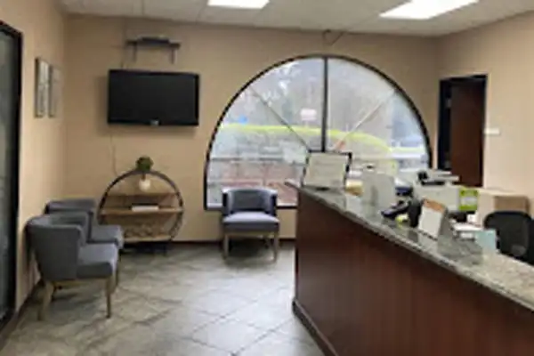 Photograph of Advanced Pain Medical Group's Cerritos, California, clinic location