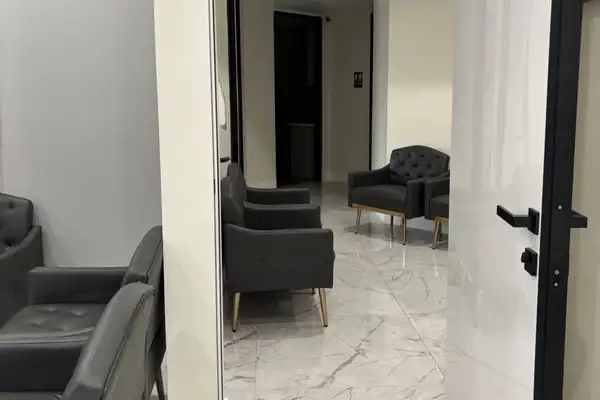 Photograph of Advanced Pain Medical Group's Los Angeles, California, clinic location