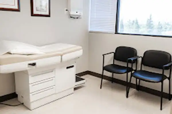 Photograph of Advanced Pain Medical Group's West Hills, California, clinic location
