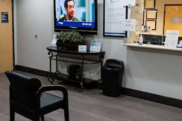 Photograph of Advanced Pain Medical Group's West Hills, California, clinic location