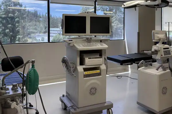 Photograph of Advanced Pain Medical Group's West Hills, California, clinic location