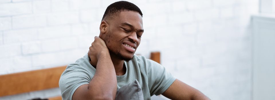 When Should You Seek Medical Help for Neck Pain?